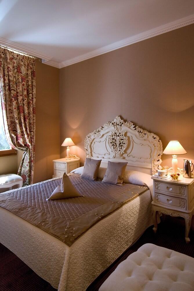 Hotel Chateau De La Tour Cannes Rum bild