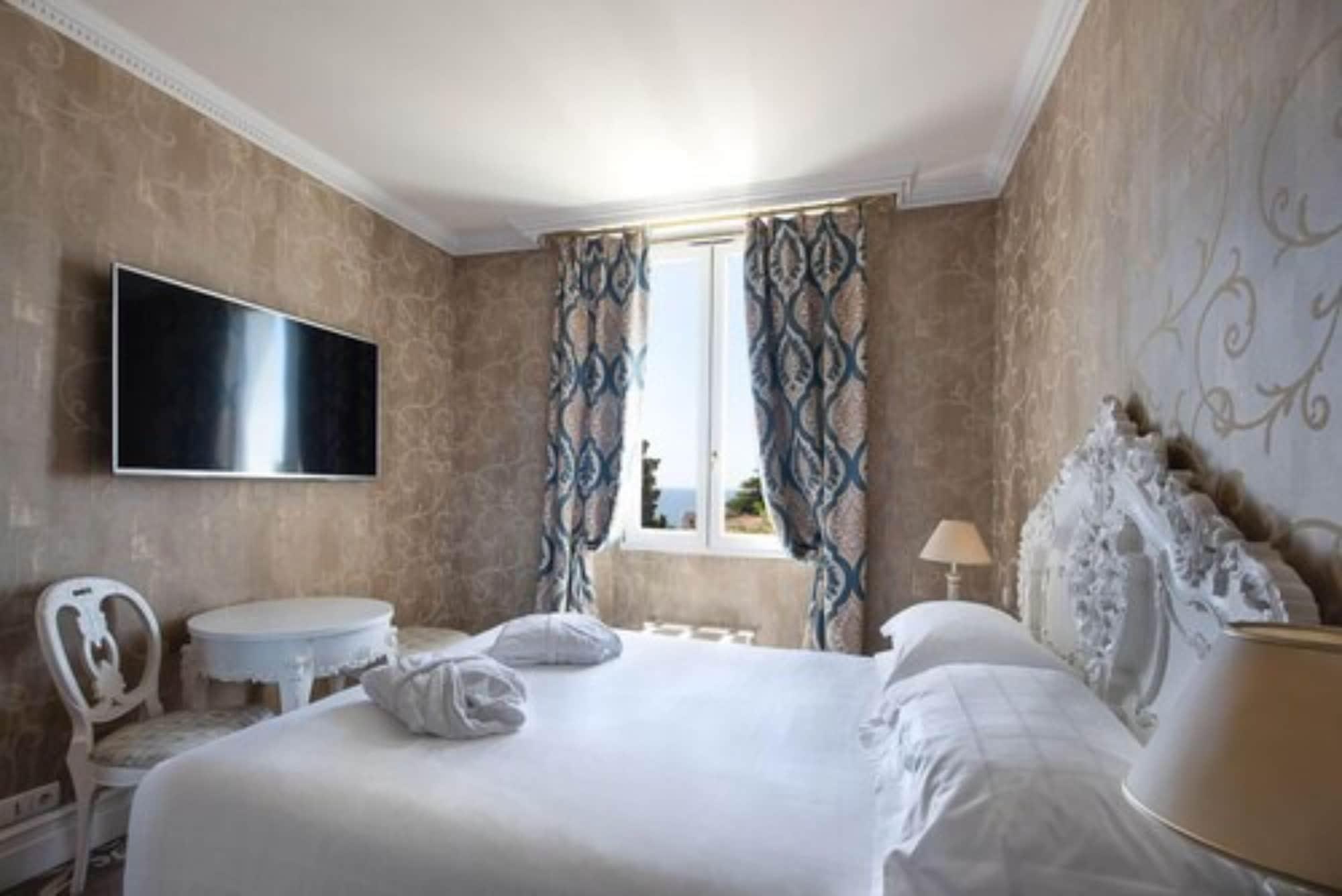 Hotel Chateau De La Tour Cannes Exteriör bild