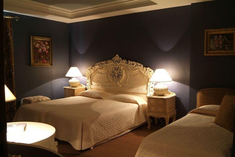 Hotel Chateau De La Tour Cannes Exteriör bild
